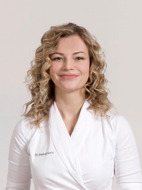 Dr. Mara Sommerkorn, Plastische Chirurgie Berlin, AesthetiCum