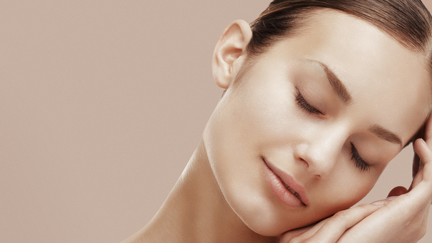 Schwerpunkt Ohren anlegen, Plastische und Ästhetische Chirurgie, AesthetiCum in Berlin